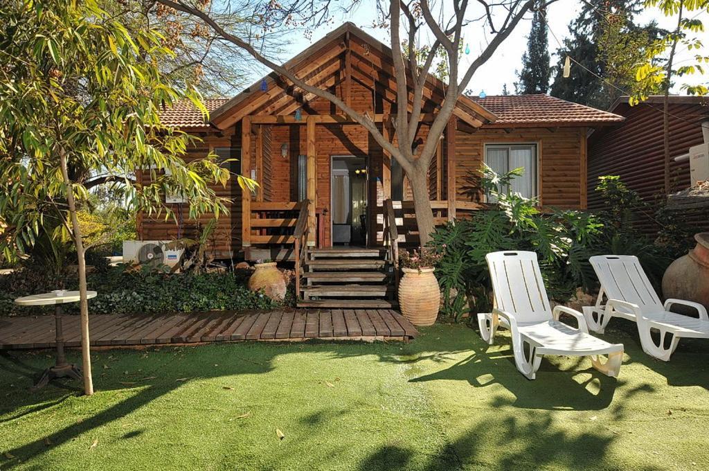 איתן בקתות עץ Eitan Wood Cabins Resort Sede Eli'ezer Exterior photo